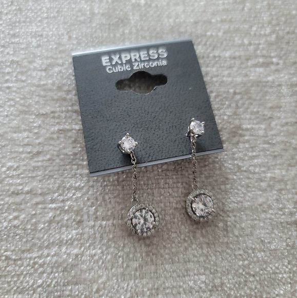 2/$15 NEW EXPRESS Dangle Earrings - Picture 2 of 4